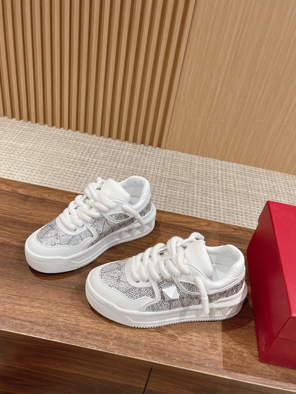 Valentino Garavani Sneaker - Image 3