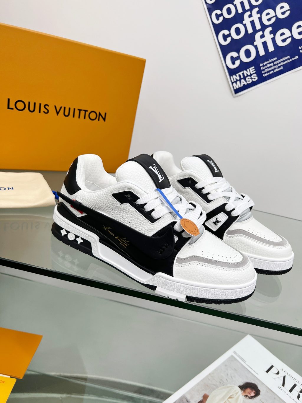 Louis Vuitton Trainer Sneaker - Image 2