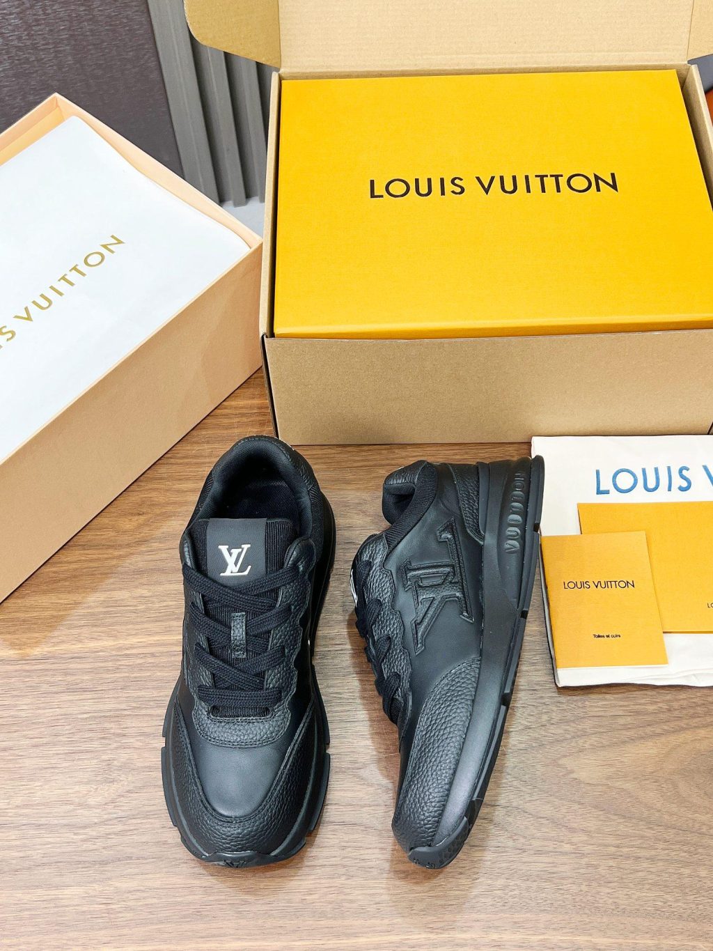 LV Classic Sneaker - Image 3