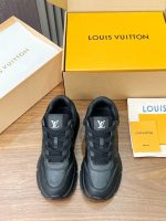 LV Classic Sneaker - Image 2