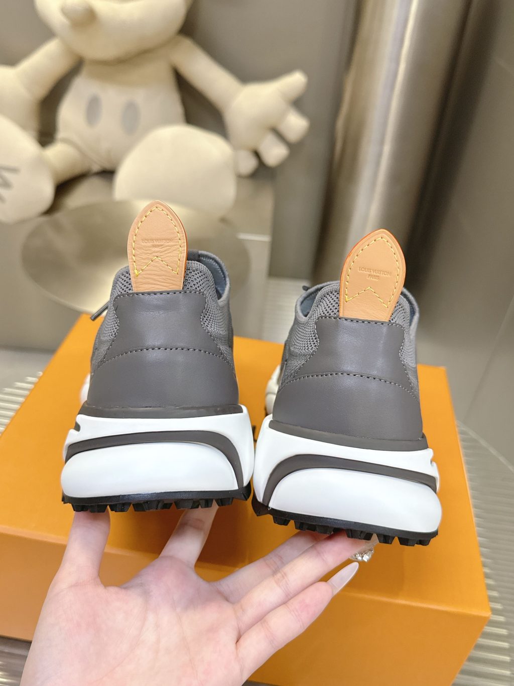 Louis Vuitton Runner Tatic Sneaker - Image 2