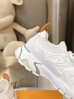 Louis Vuitton Runner Tatic Sneaker - Image 3