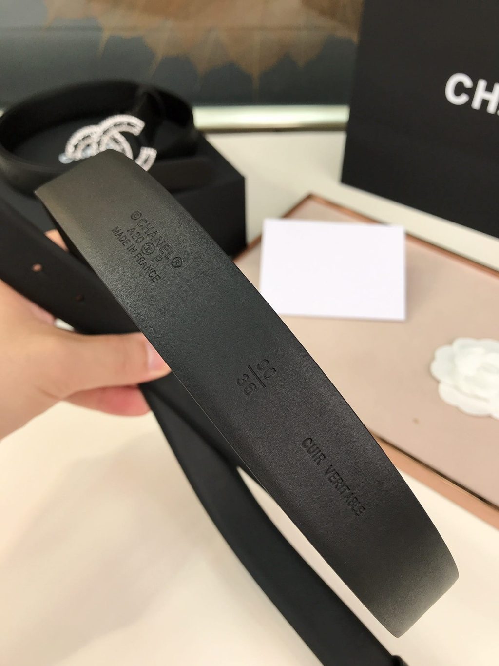 Chanel Glass Pearls Crystal Gold Black Belt 28Mm - Image 4