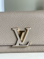 Louis Vuitton Capucines Wallet Galet M61248 - Image 8