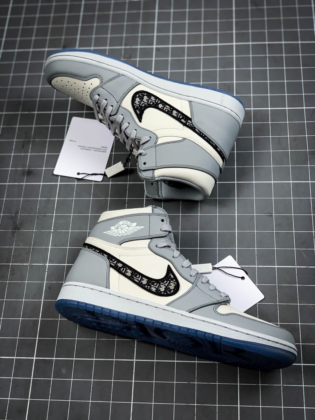 Dior x Air Jordan 1 High OG AJ1 - Image 4