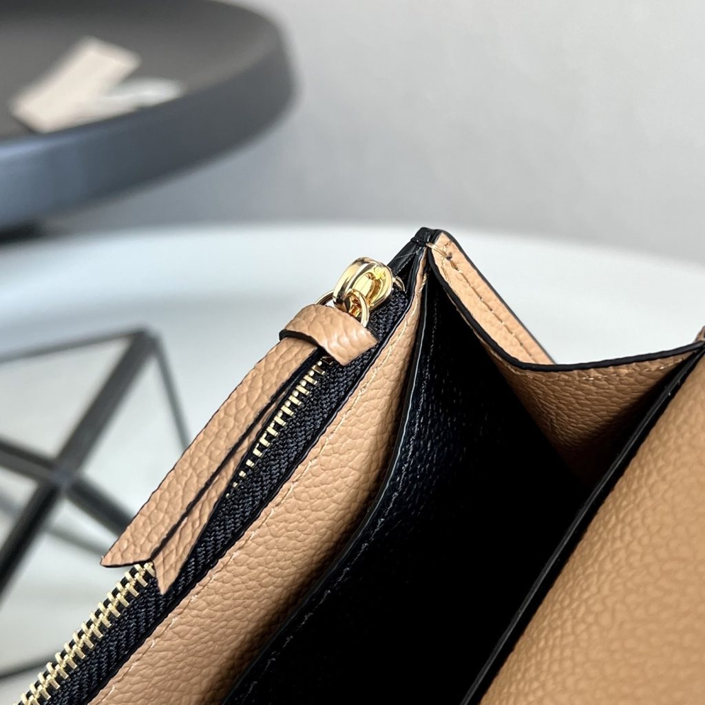 Louis Vuitton Emilie Wallet Black 19Cm M62369 - Image 11