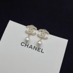 Chanel Cc Pearl Gold Earrings - Image 4