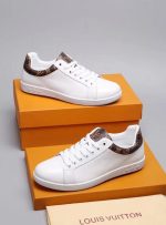 NEW ARRIVAL LOUIS VUITTON  SNEAKER - Image 4
