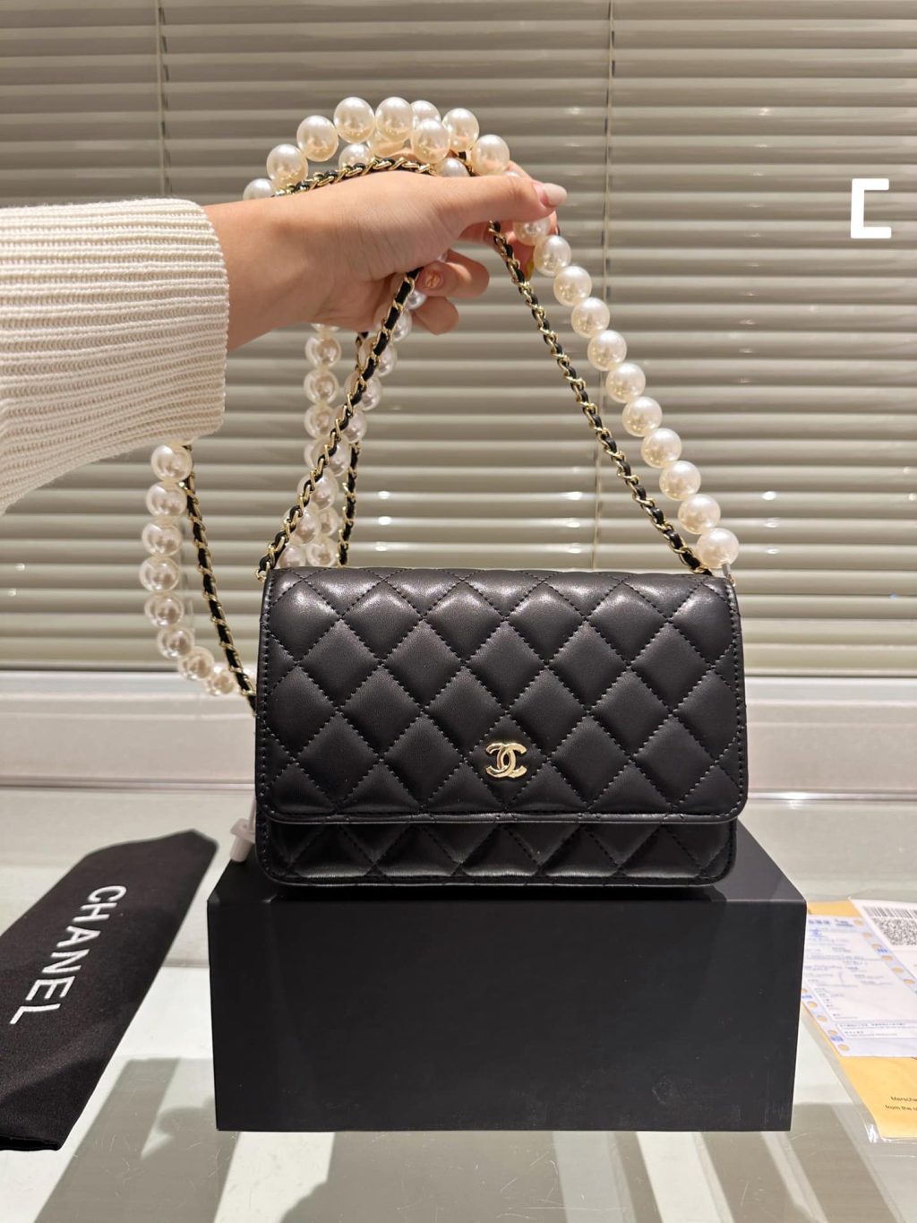 Chanel Wallet On Chain Woc Black 20Cm - Image 8