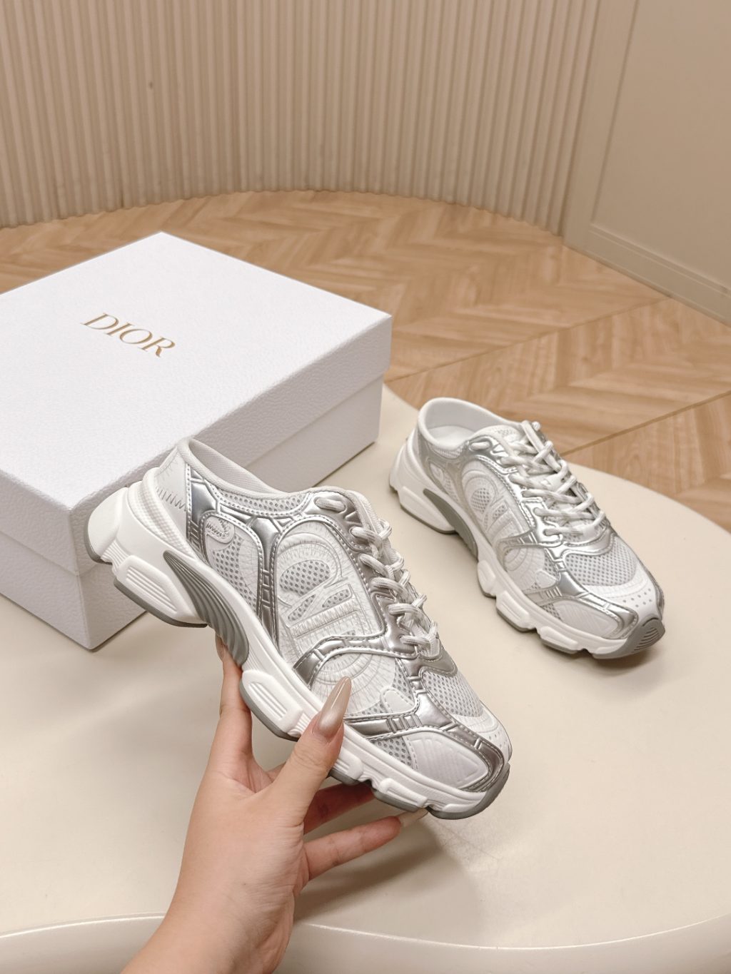 Dior Chrono Sneaker - Image 4