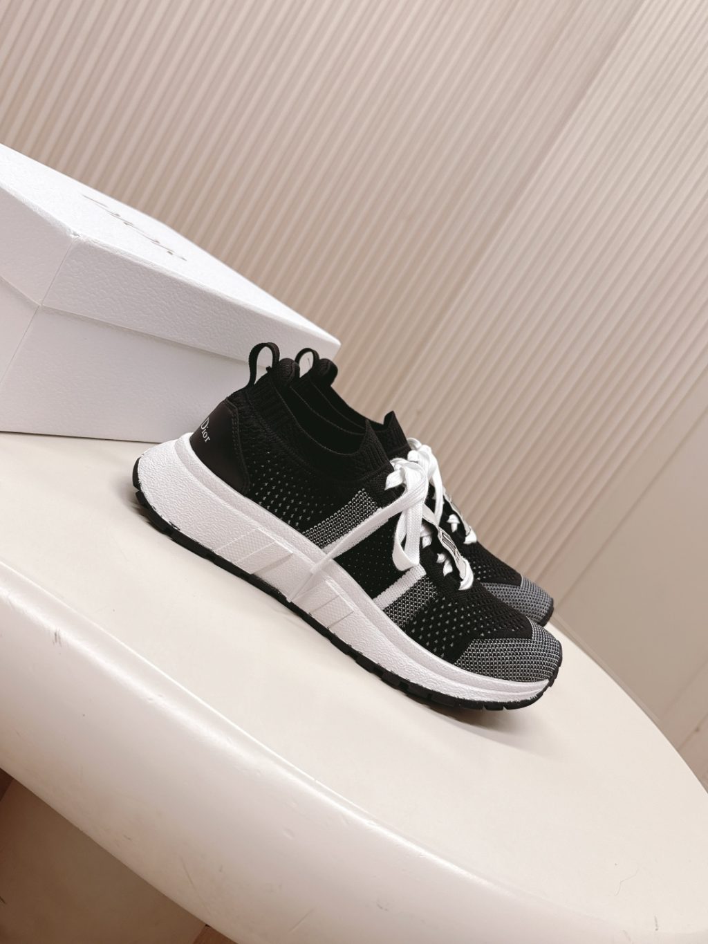 Run'n'Dior Sneaker - Image 2