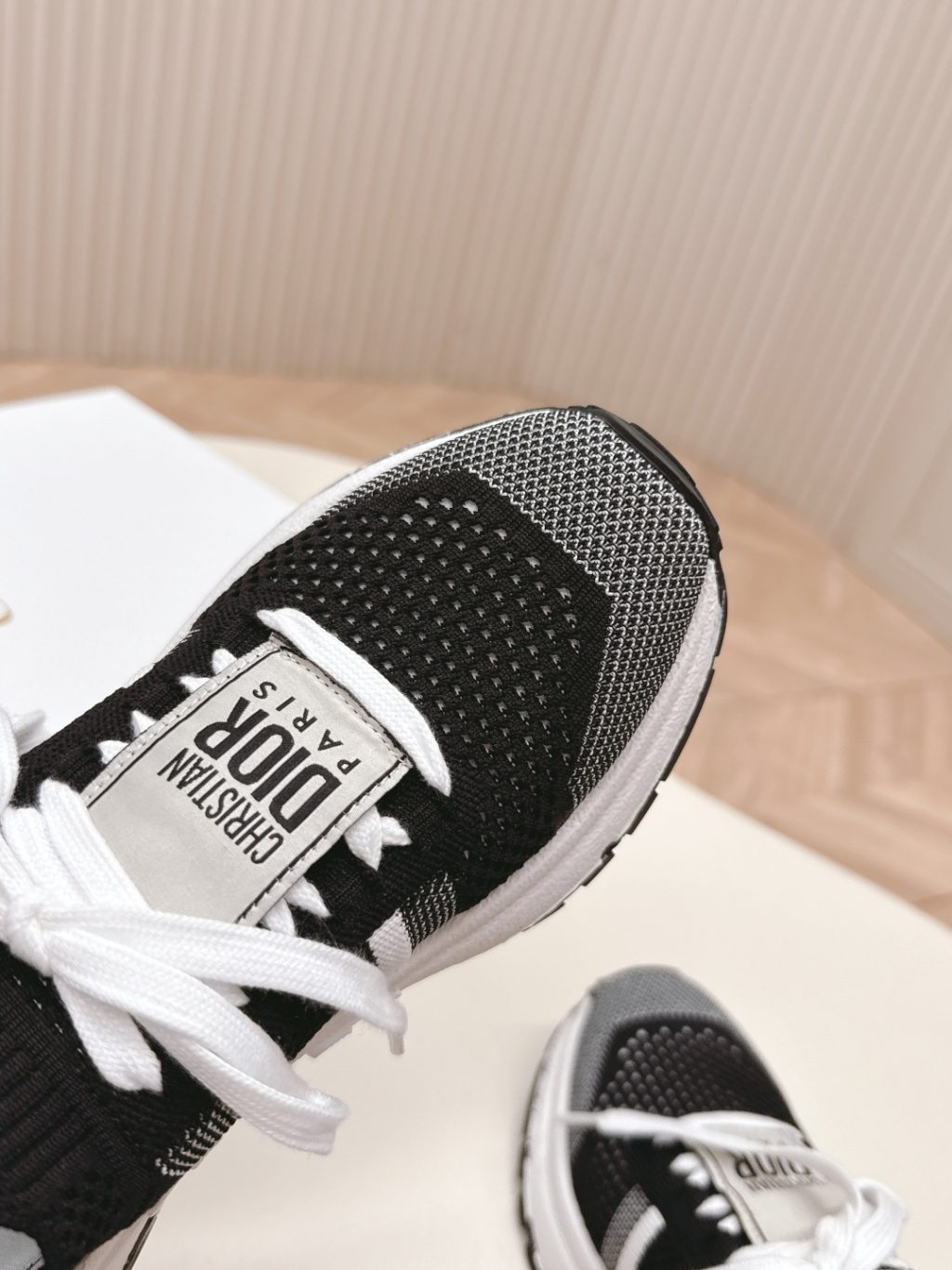 Run'n'Dior Sneaker - Image 4