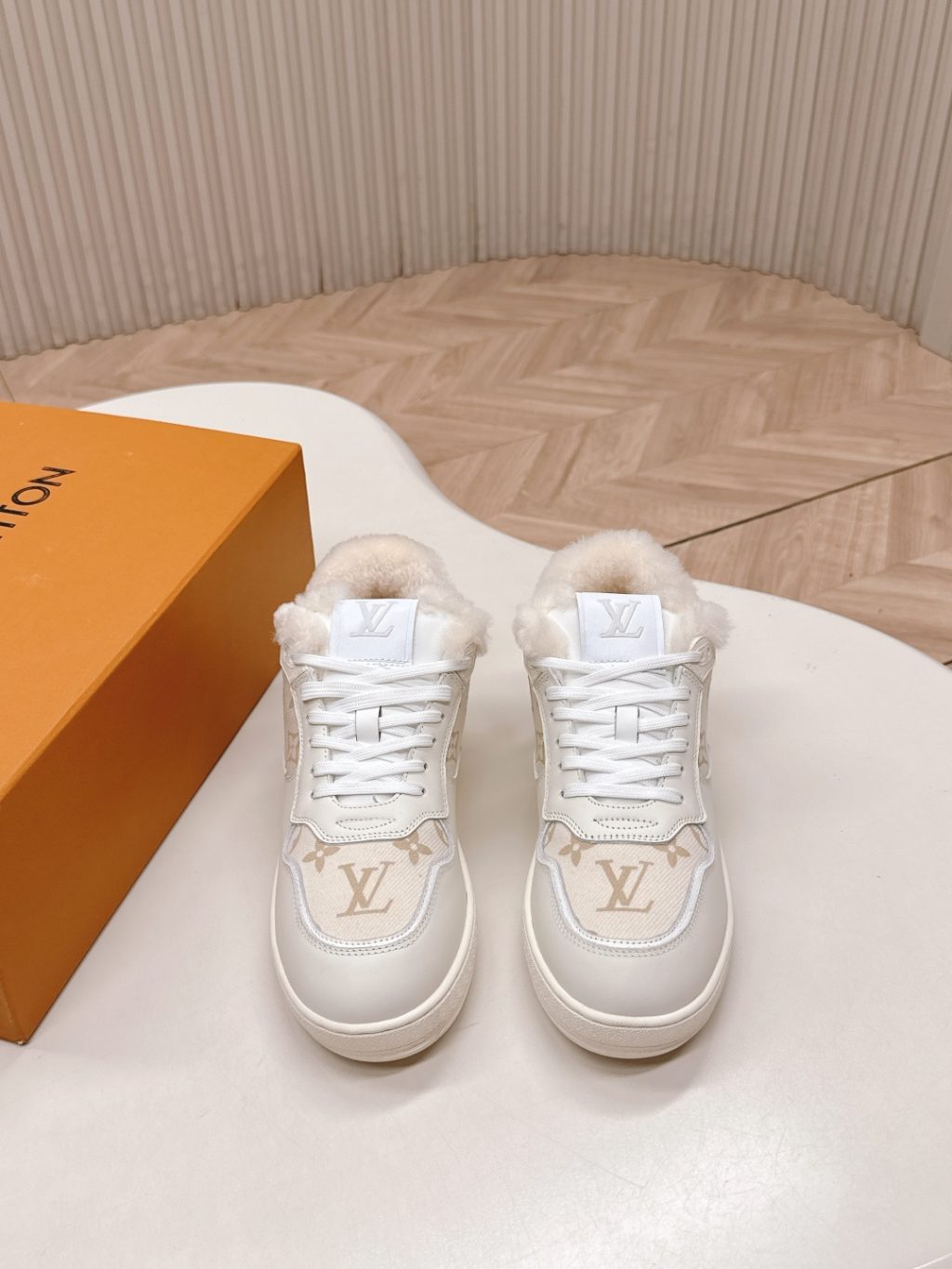 Louis Vuitton Stadium Sneaker - Image 5