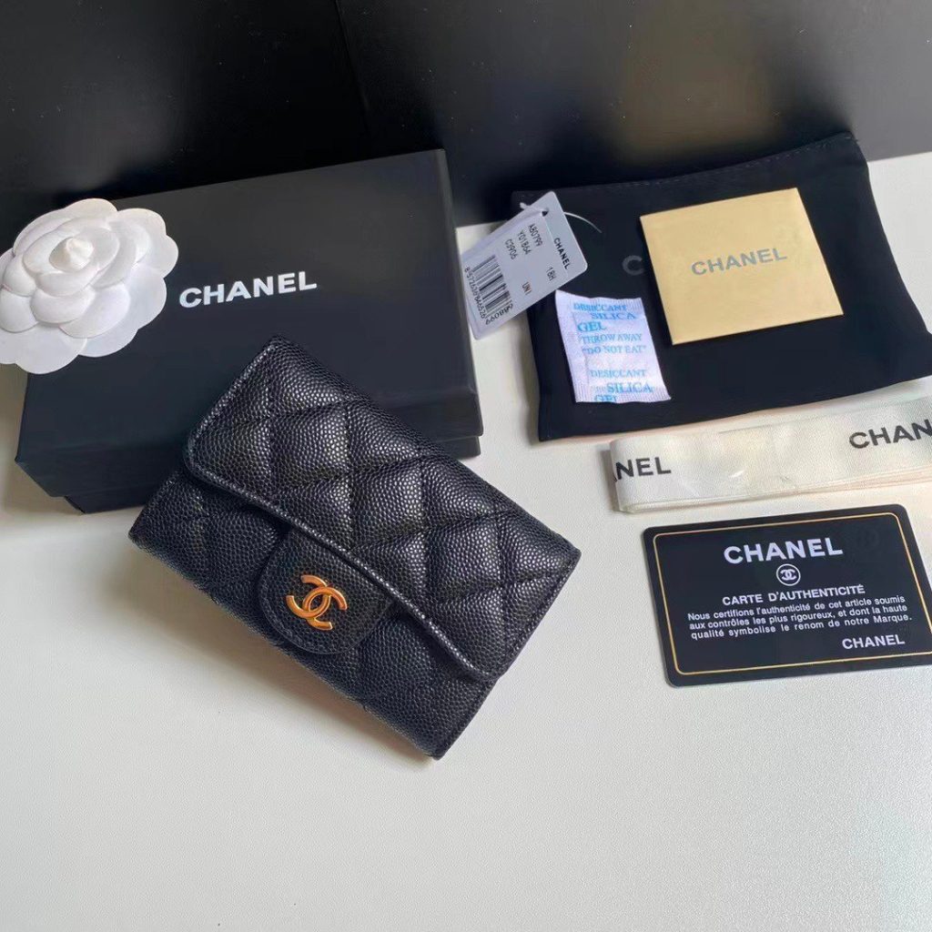 Chanel Classic Card Holder Grain Leather Black With Gold Hardware 11Cm Ap0214 Y01864 C3906 - Image 5