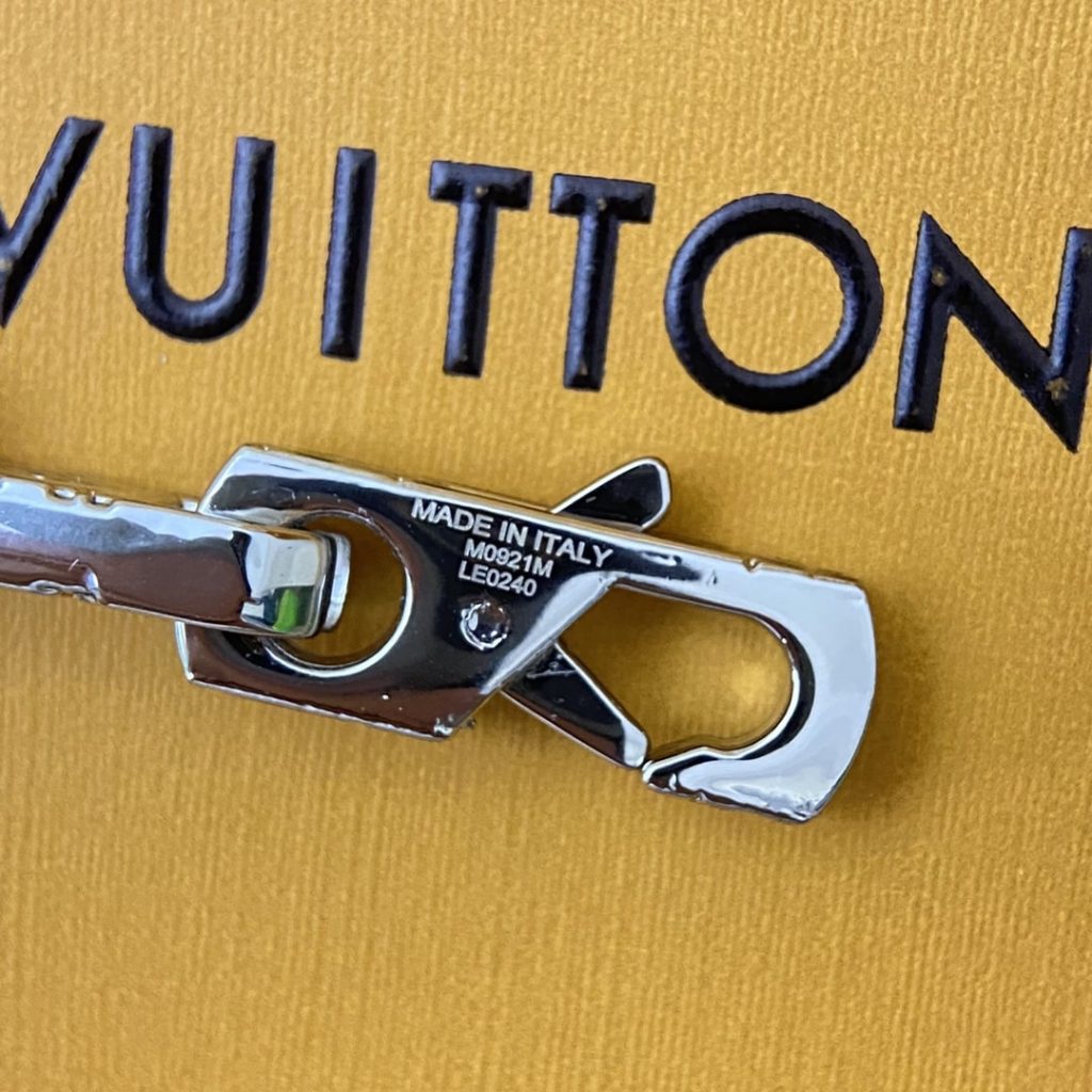 Louis Vuitton Monogram Tied Up Bracelet Gold And Silver M1306l - Image 6