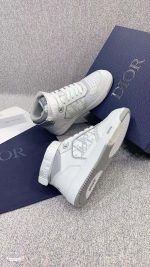 DIOR High Top Sneaker - Image 4