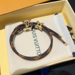 Louis Vuitton Lv Bloom Bracelet Monogram Brown M8416Z - Image 3