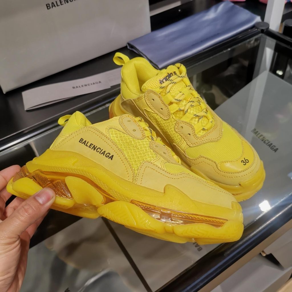 BALENCIAGA TRIPLE S - Image 3