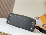Louis Vuitton Capucines BB Black Arizona 27Cm M59466 - Image 11