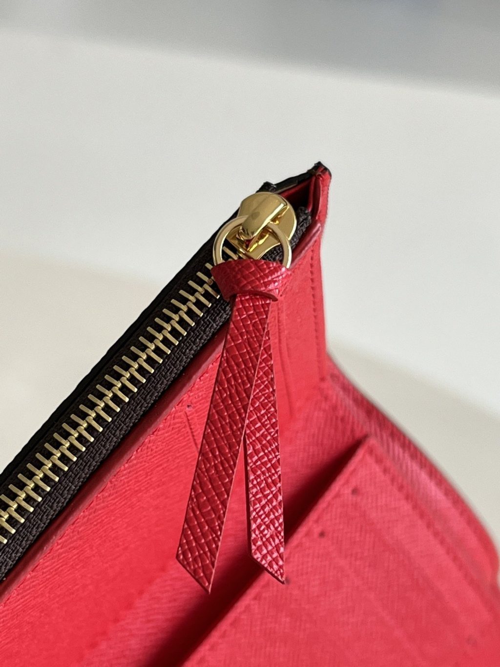 Louis Vuitton Victorine Wallet Damier Canvas Red 12Cm N41659 - Image 8