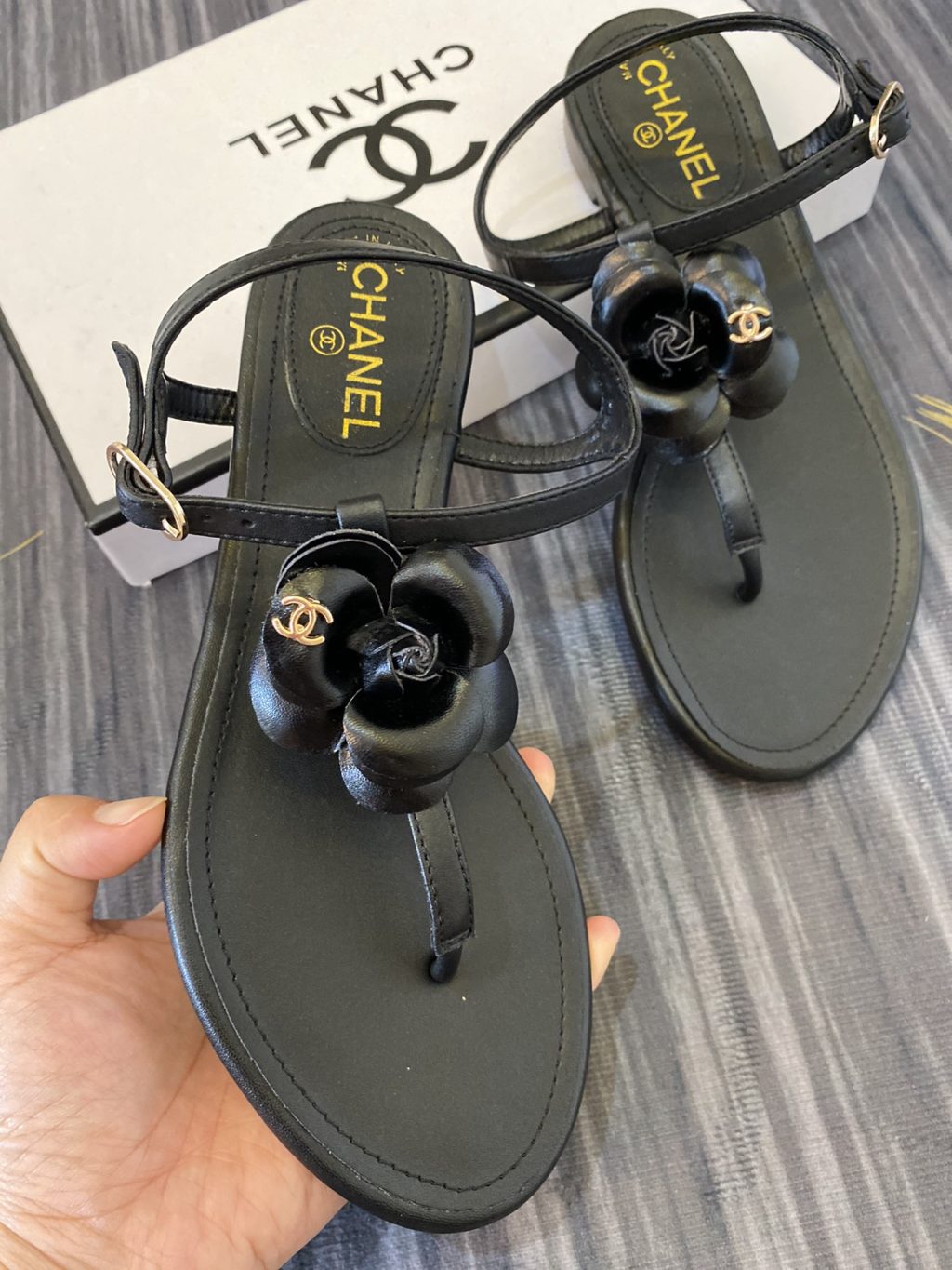 CHANEL JELLY BLACK RUBBER CAMELLIA SANDALS BLACK - Image 7