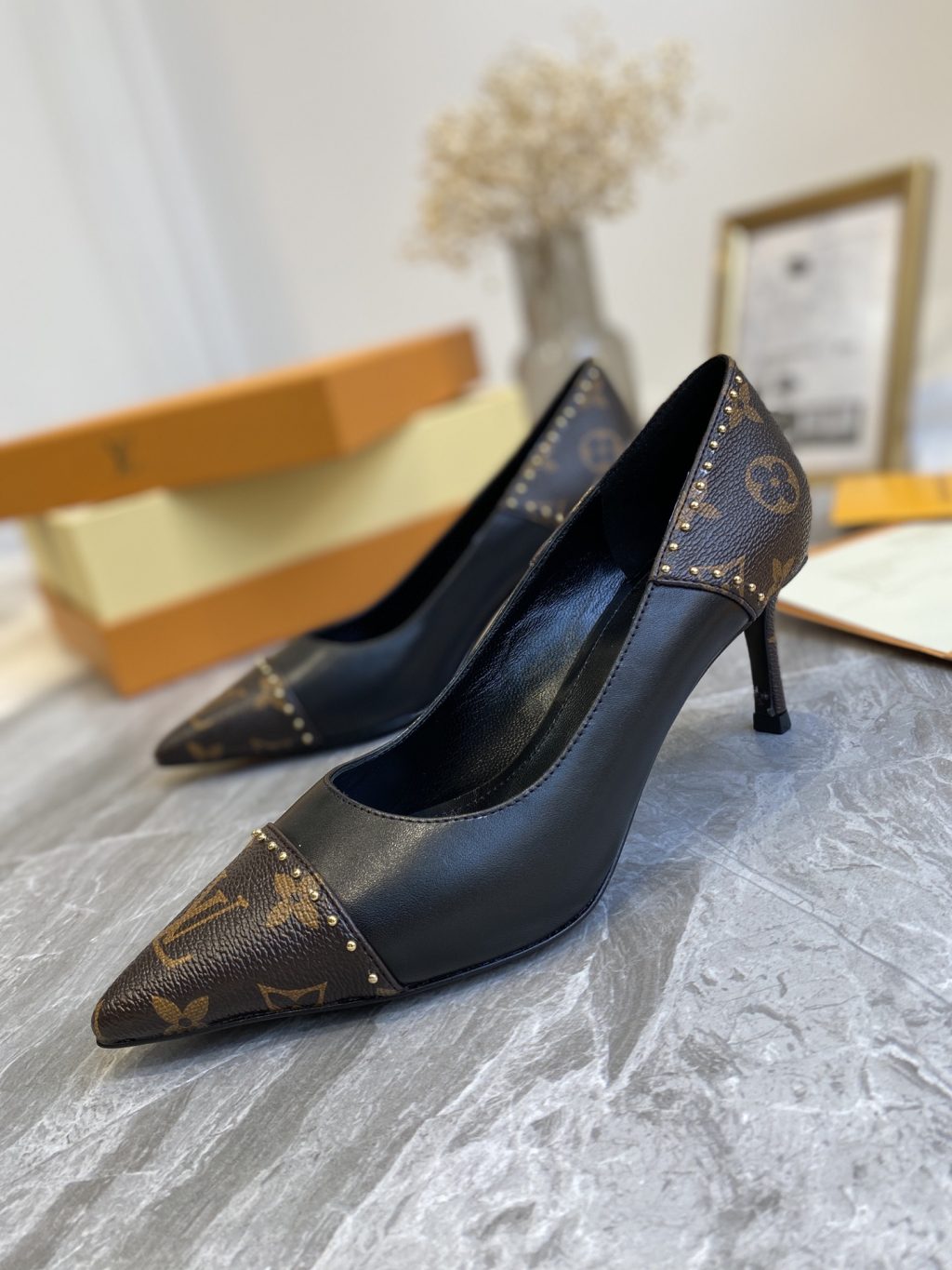 LOUIS VUITTON CHERIE PUMP 1A8N7F - Image 11