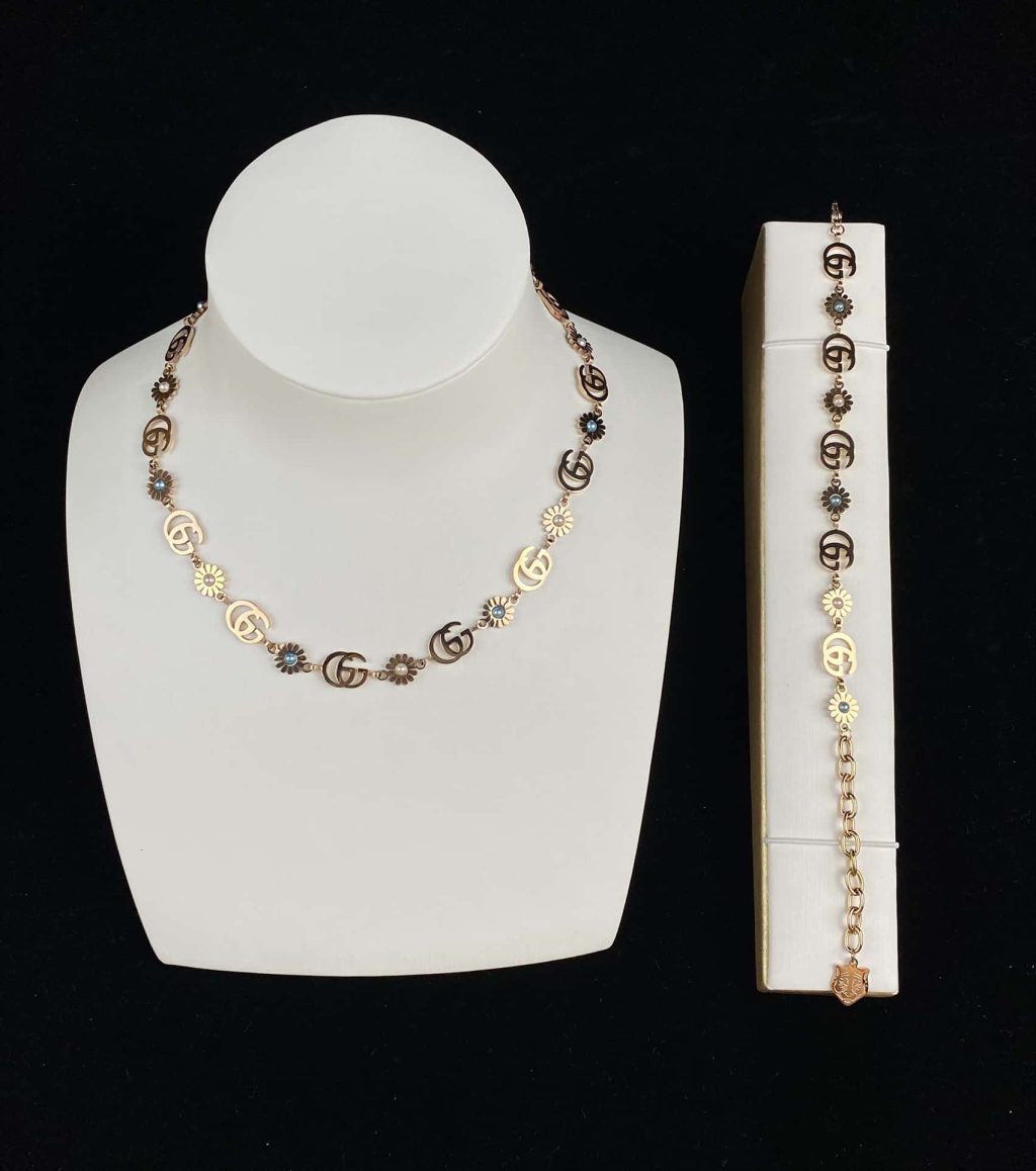 Gucci Gg Necklace Gold - Image 3