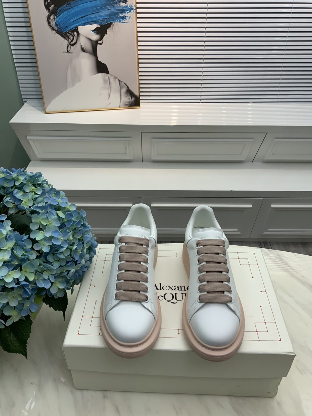 Alexander McQueen Sneaker - Image 3