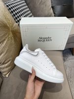 Alexander McQueen Sneaker - Image 3