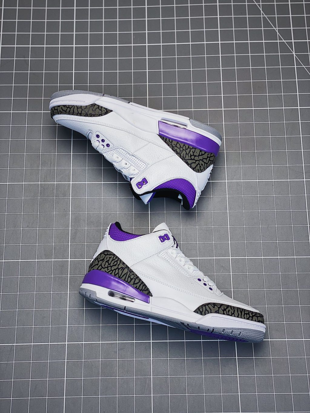 Air Jordan 3 SE Denim - Image 4