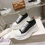 Alexander McQueen Sneaker - Image 3