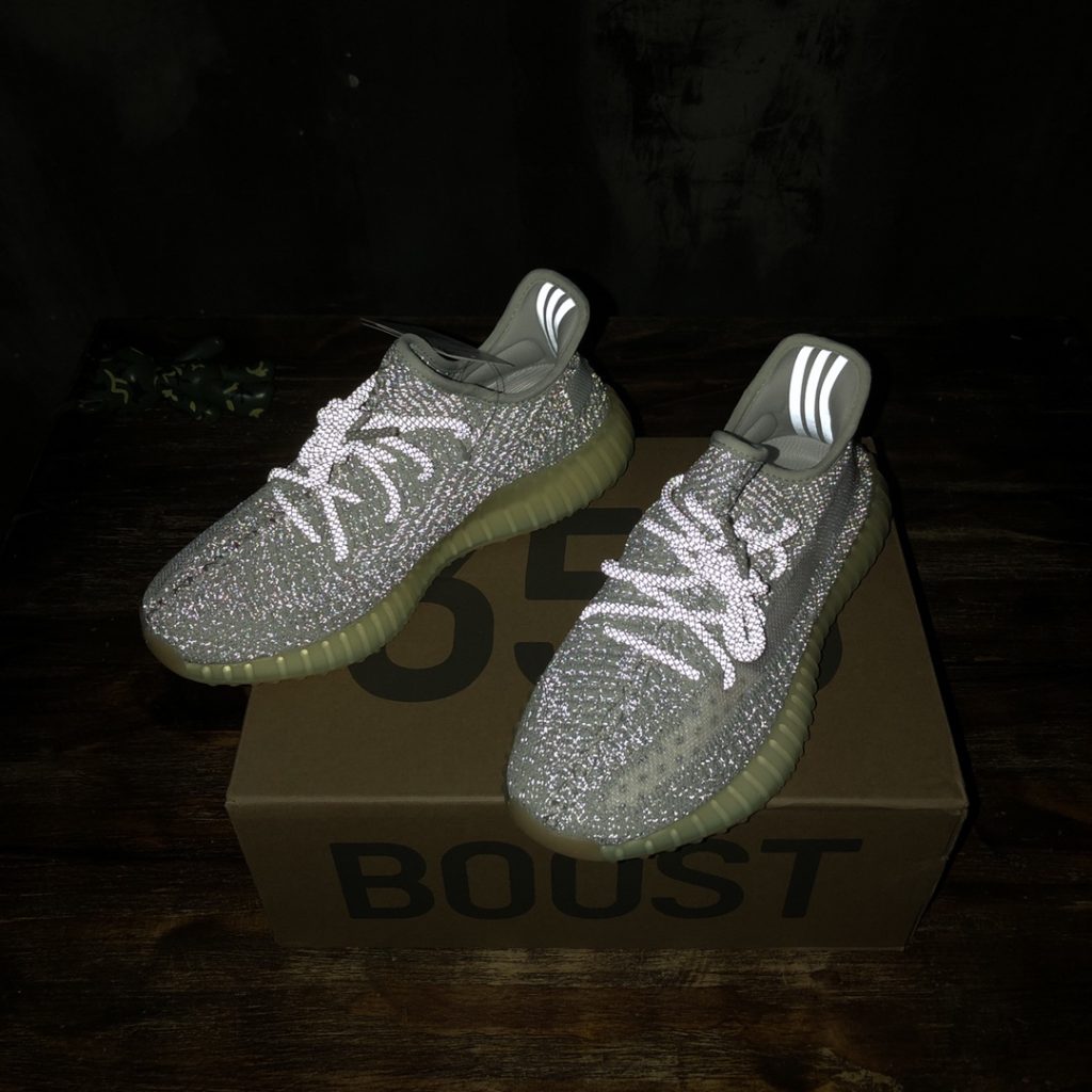 Adidas Yeezy 350 Boost Sneaker - Image 4