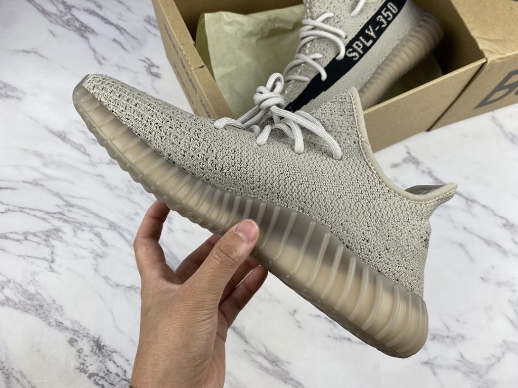 Adidas Yeezy Boost 350 V2 sneaker - Image 4