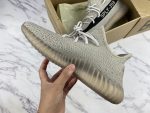 Adidas Yeezy Boost 350 V2 sneaker - Image 4
