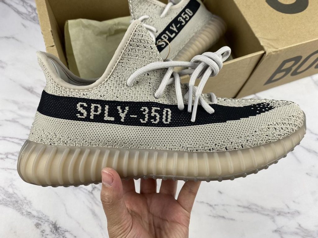 Adidas Yeezy Boost 350 V2 sneaker - Image 2