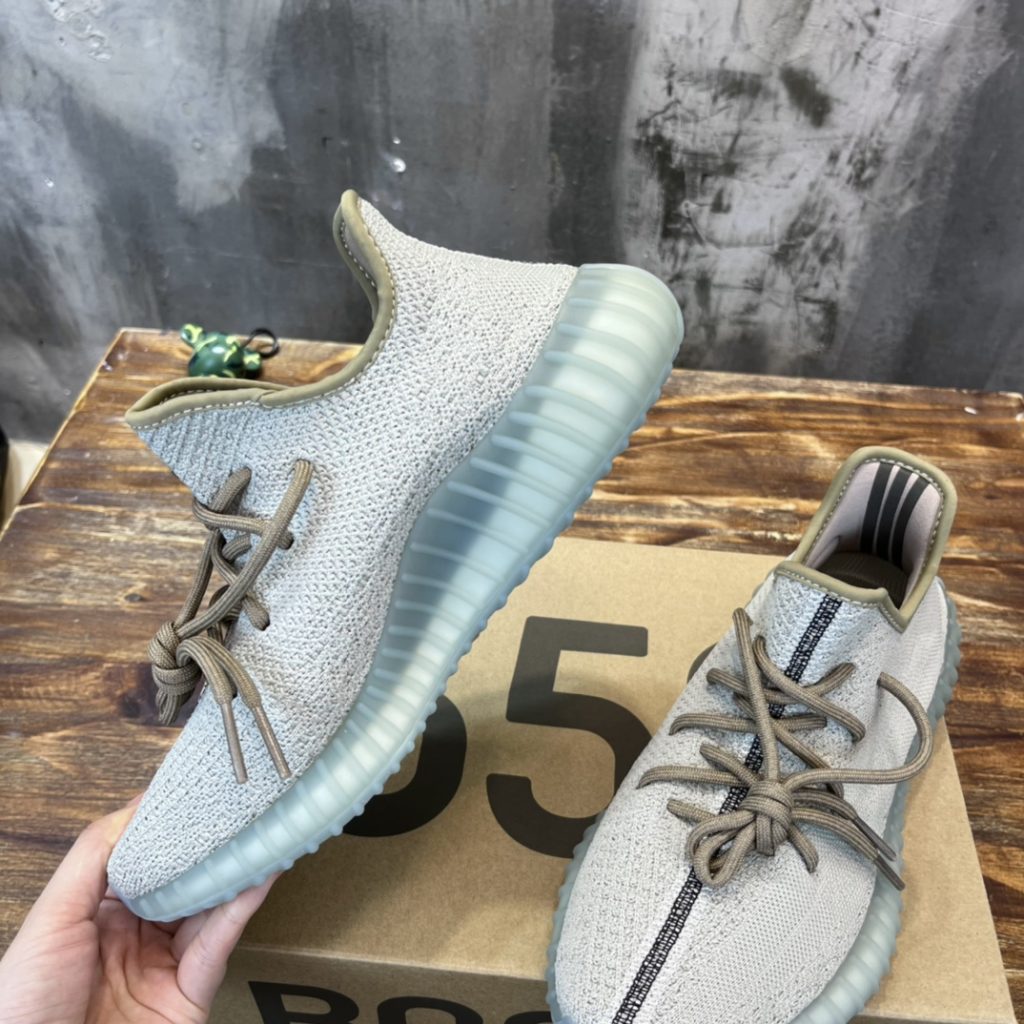 Adidas Yeezy 350 Boost Sneaker - Image 4