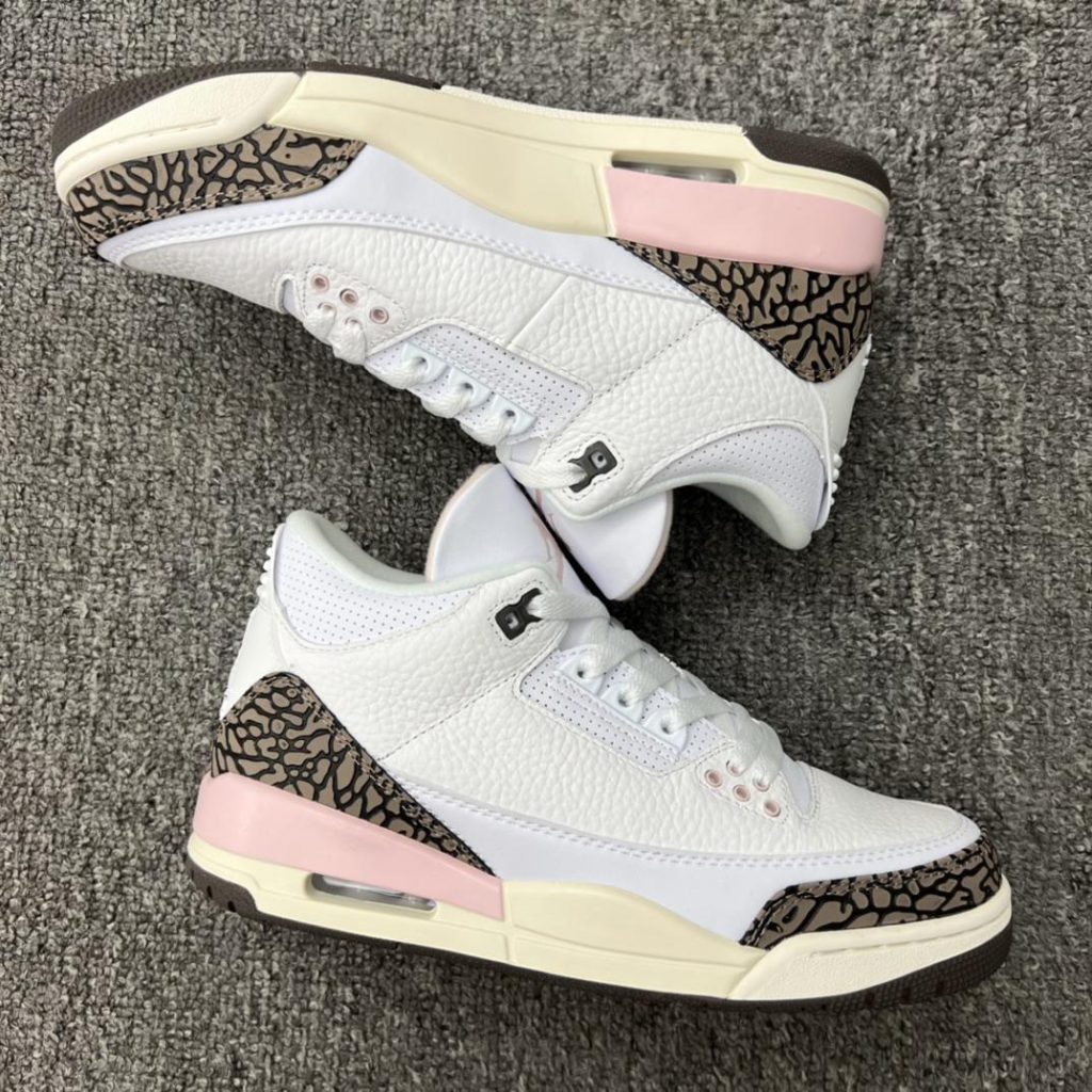 Air Jordan 3 Neapolitan - Image 2