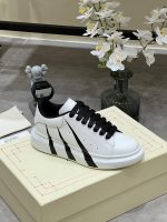Alexander McQueen Sneaker - Image 3