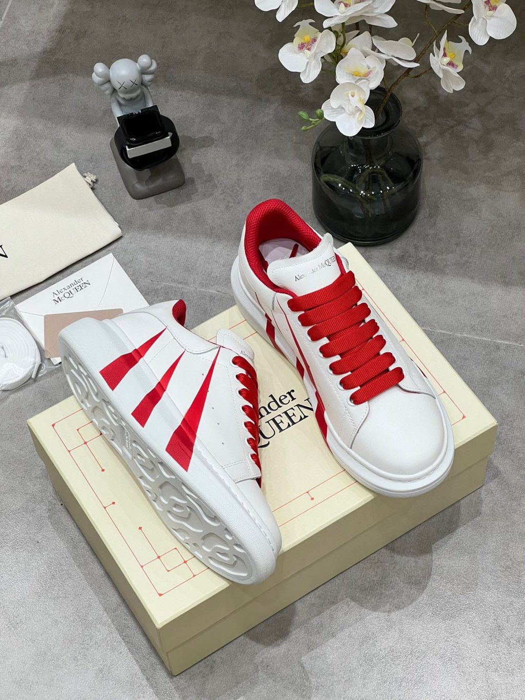 Alexander McQueen Sneaker - Image 3