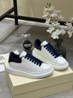 Alexander McQueen Sneaker - Image 3