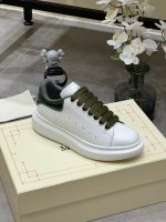 Alexander McQueen Sneaker - Image 4