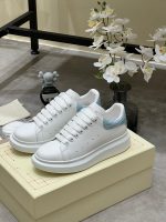 Alexander McQueen Sneaker - Image 2