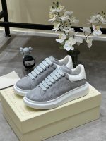 Alexander McQueen Sneaker - Image 3