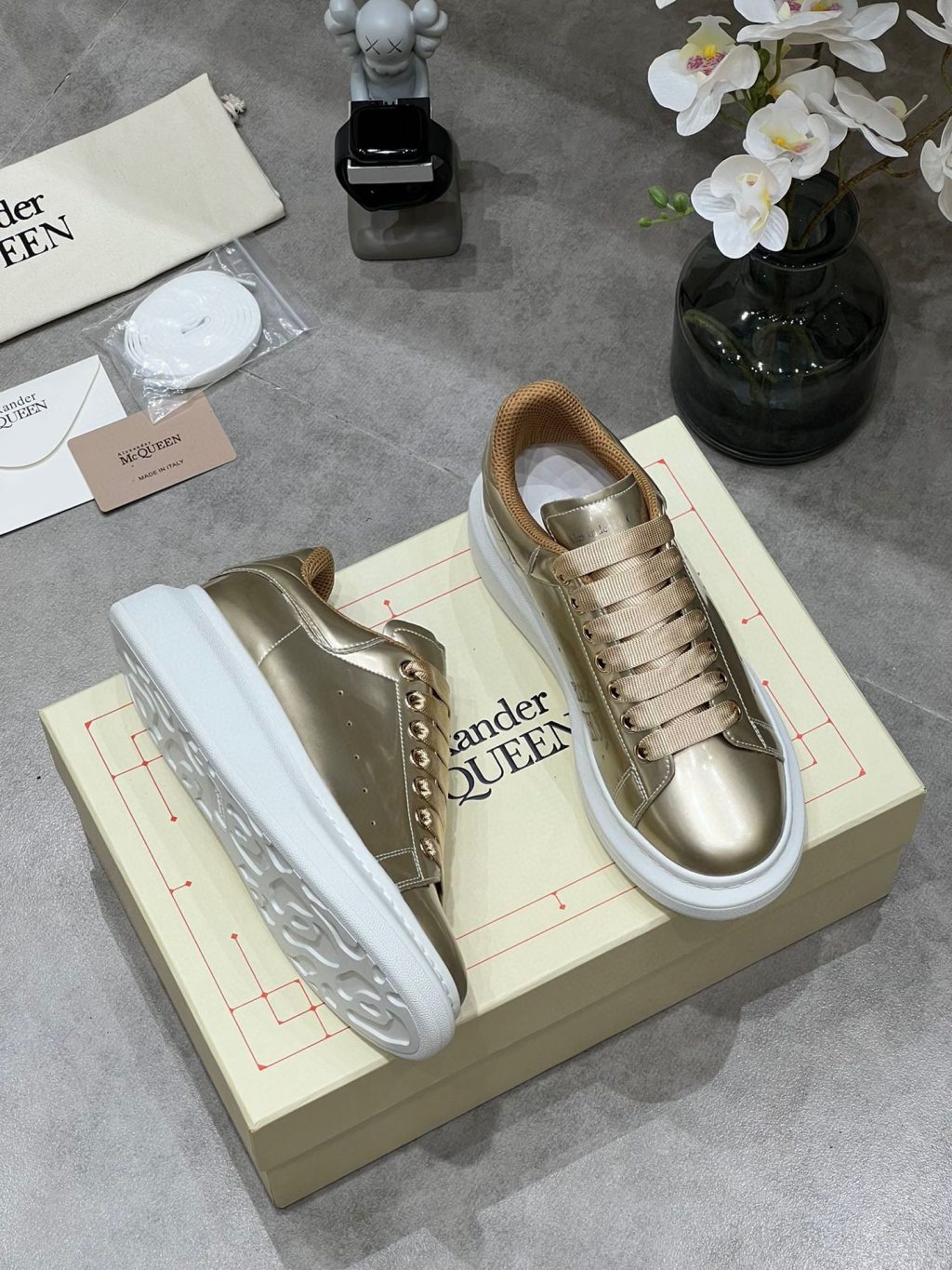 Alexander McQueen Sneaker - Image 3
