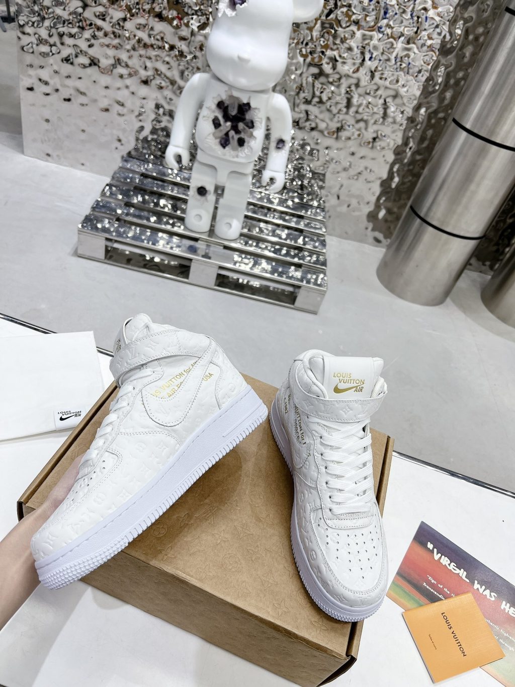 Louis Vuitton x Nike AirForce 1 - Image 4
