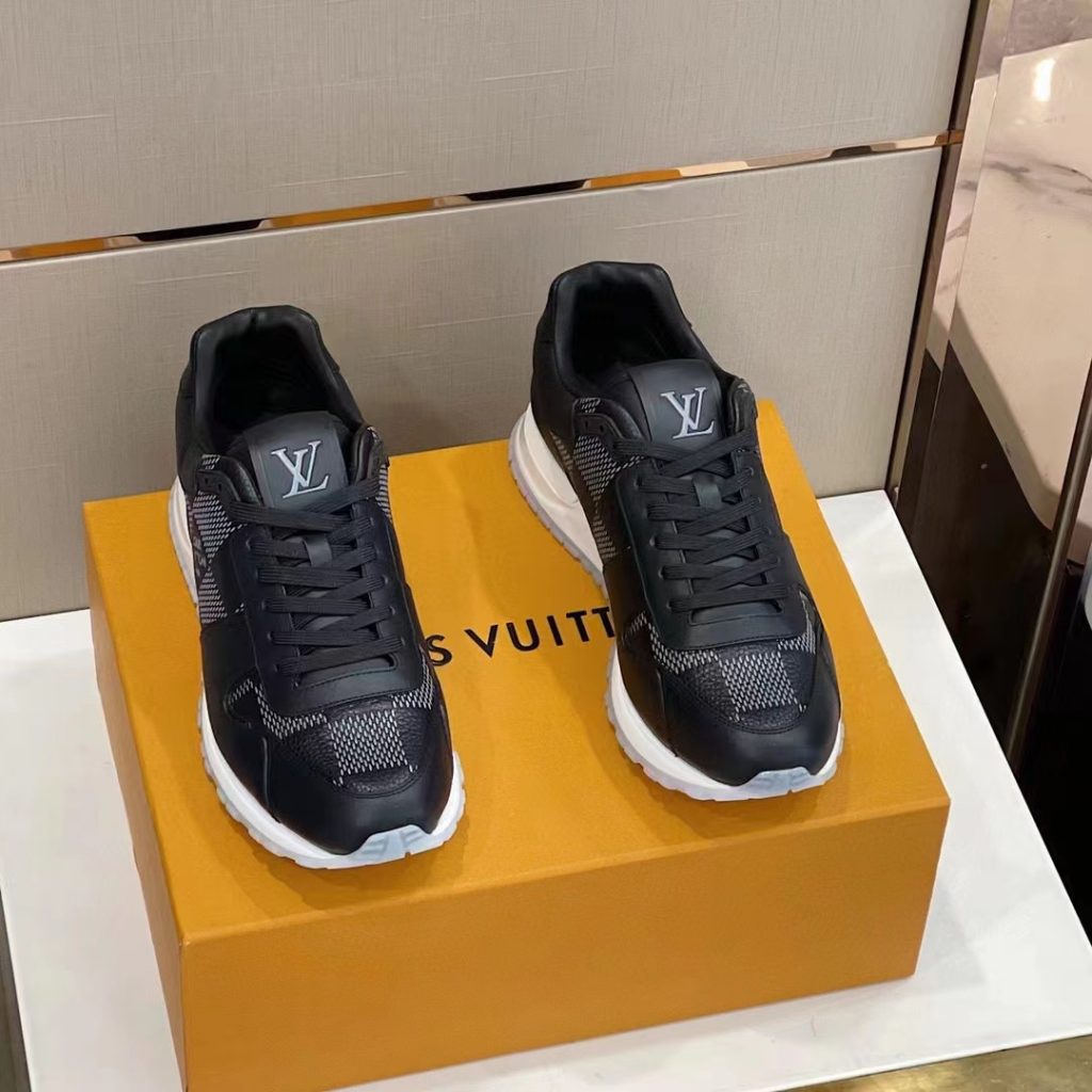 LOUIS VUITTON TRAINER SNEAKER - Image 2