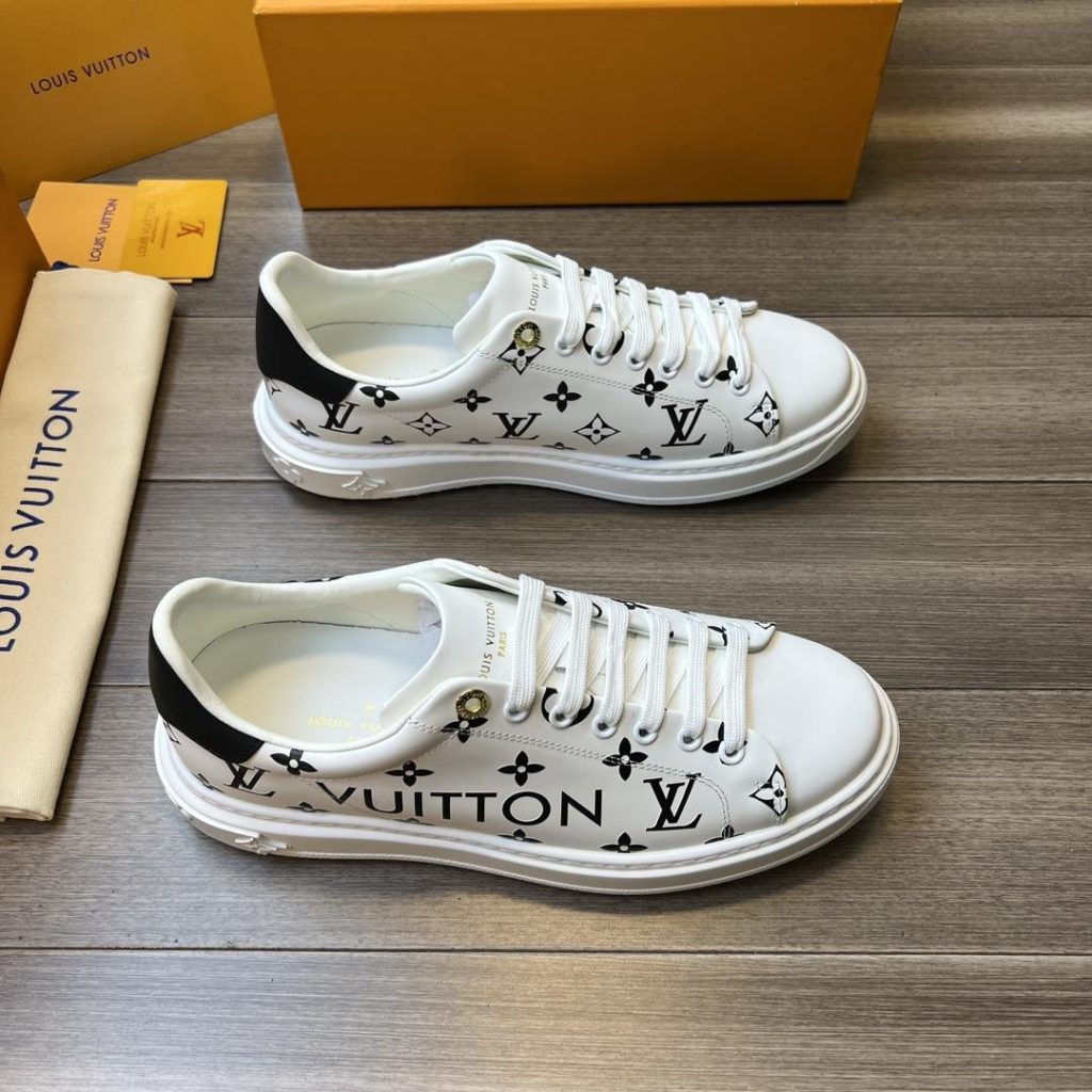 LOUIS VUITTON TRAINER SNEAKER - Image 4