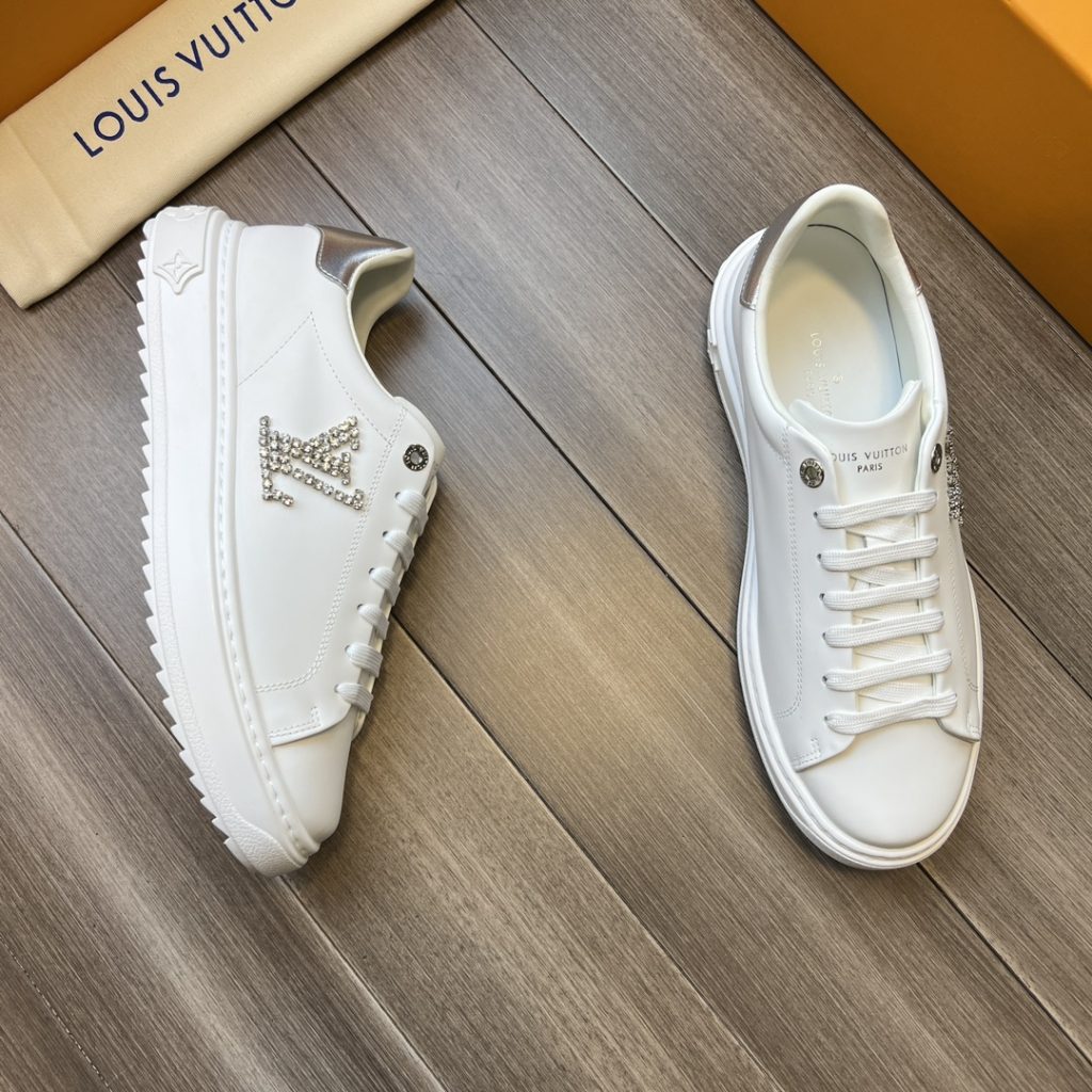 LOUIS VUITTON TRAINER SNEAKER - Image 3
