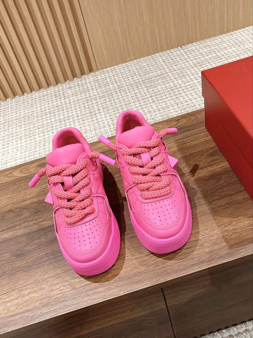 Valentino Garavani Sneaker - Image 2