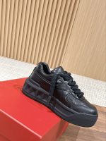 Valentino Garavani Sneaker - Image 4